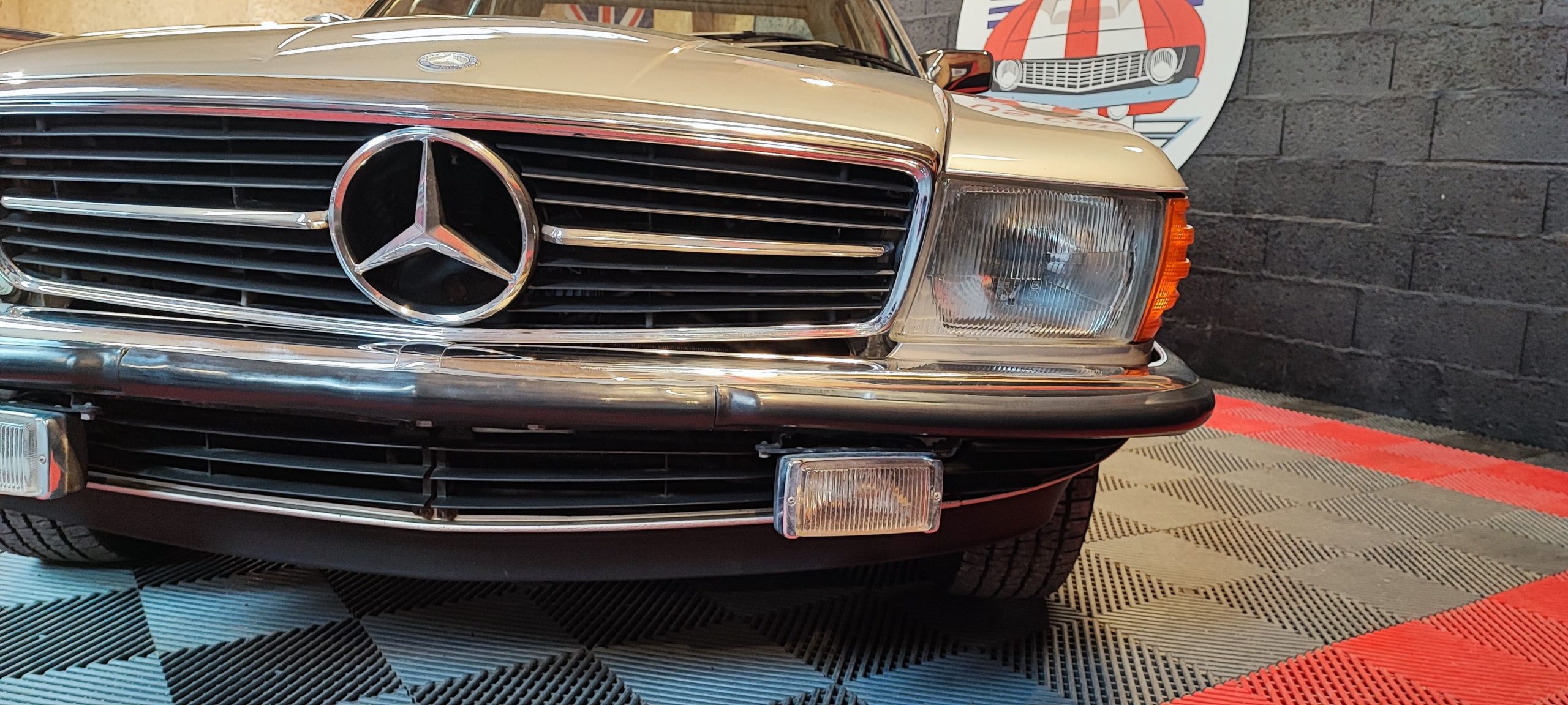 Mercedes-Benz 380 SL – 1985